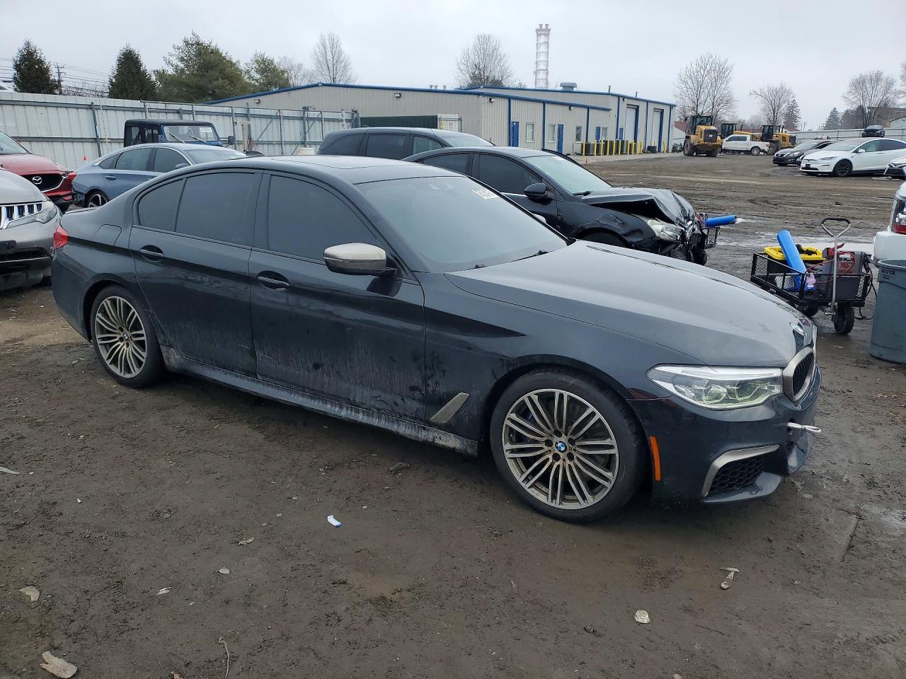 2019 BMW M550Xi - zdjęcie 4