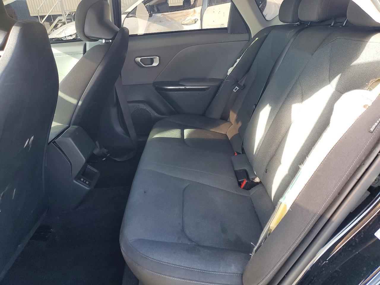 2025 Kia K4 Lxs - zdjęcie 10