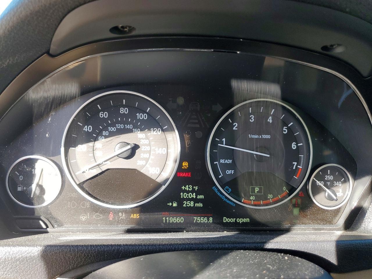 2013 BMW 328 Xi - zdjęcie 9