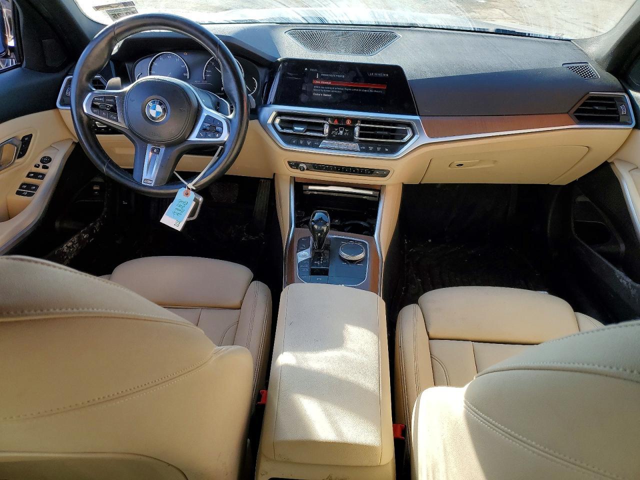 2020 BMW Seria 3 330i - zdjęcie 8