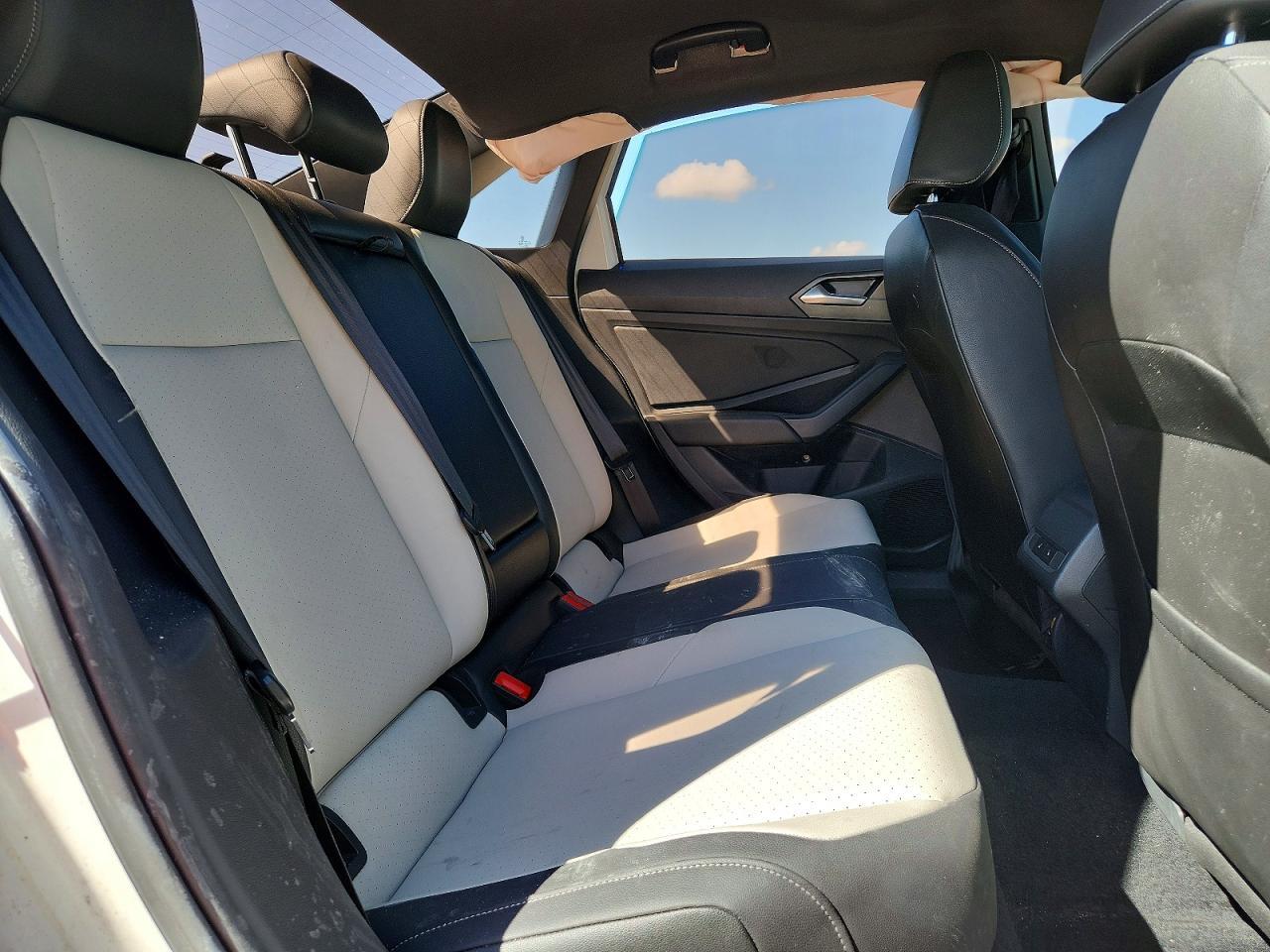 2020 Volkswagen Jetta S - zdjęcie 10