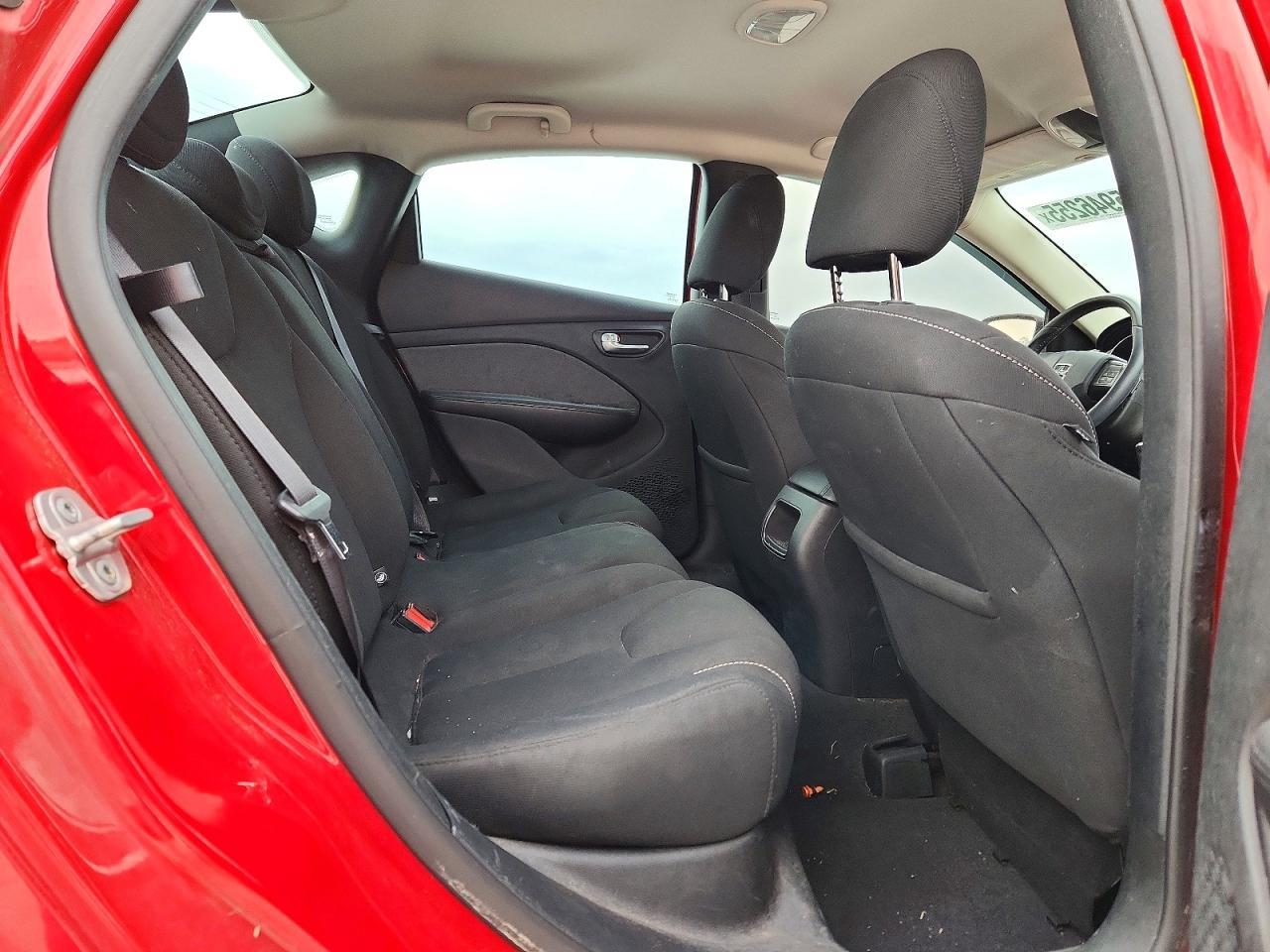 2013 Dodge Dart Sxt - zdjęcie 10