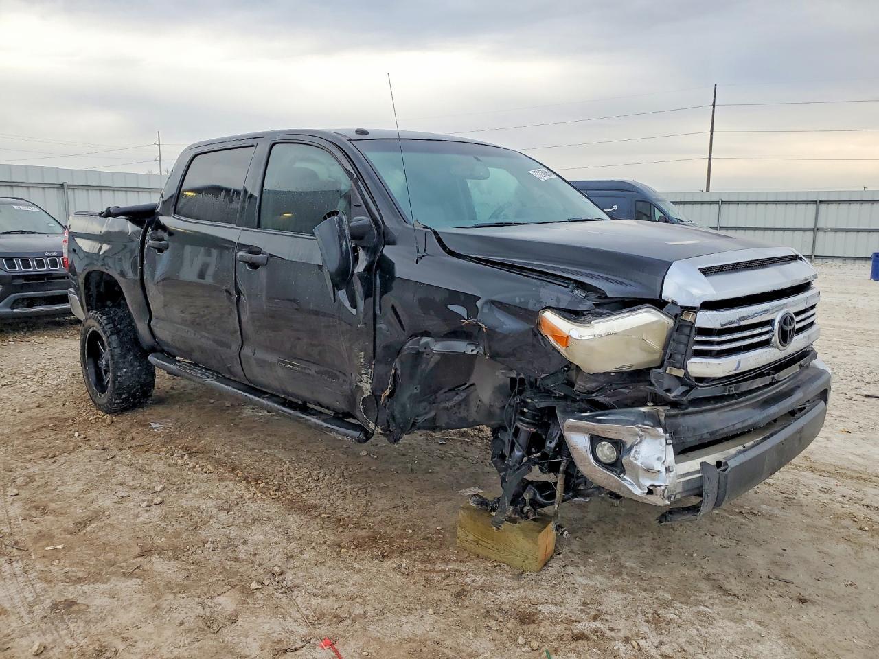 2016 Toyota Tundra Crewmax Sr5 - zdjęcie 4