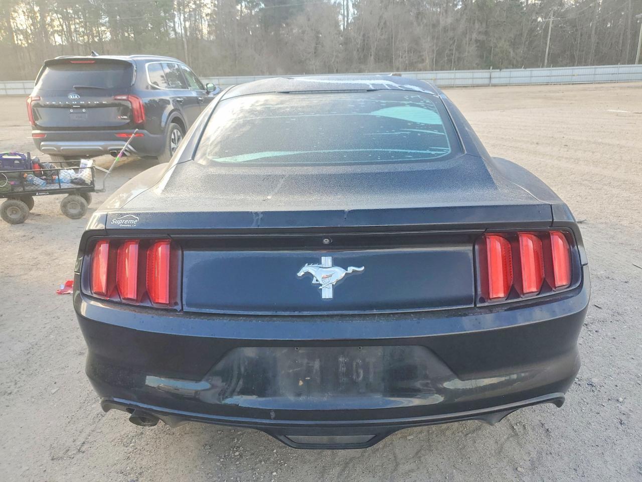 2017 Ford Mustang - zdjęcie 6