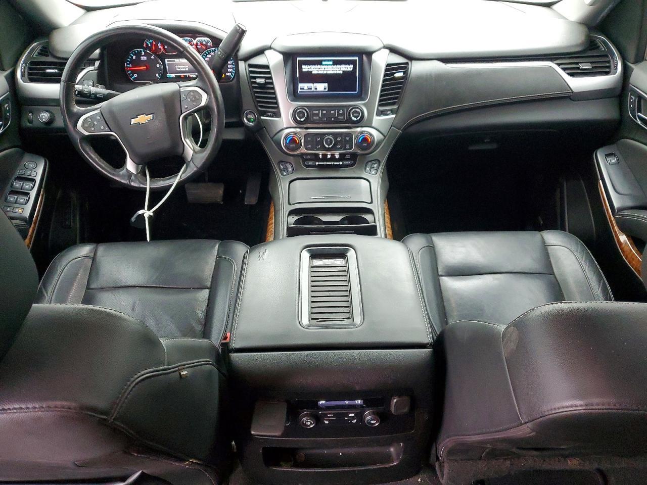 2020 Chevrolet Suburban C1500 Premier - zdjęcie 8