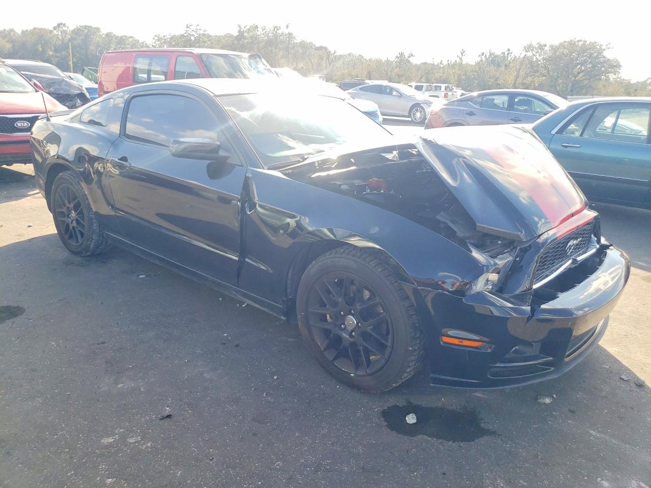 2014 Ford Mustang - zdjęcie 4