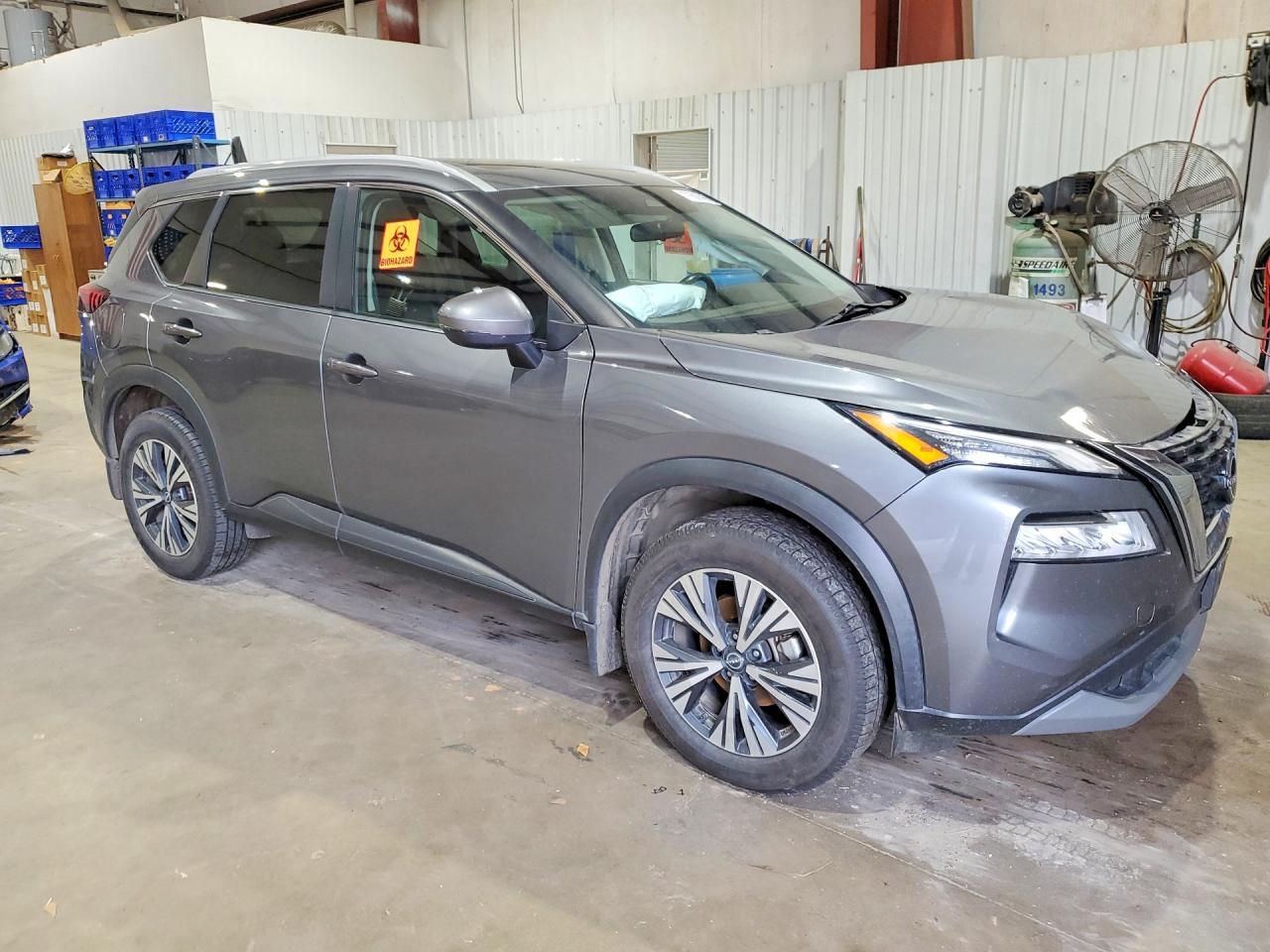 2022 Nissan Rogue Sv - zdjęcie 4