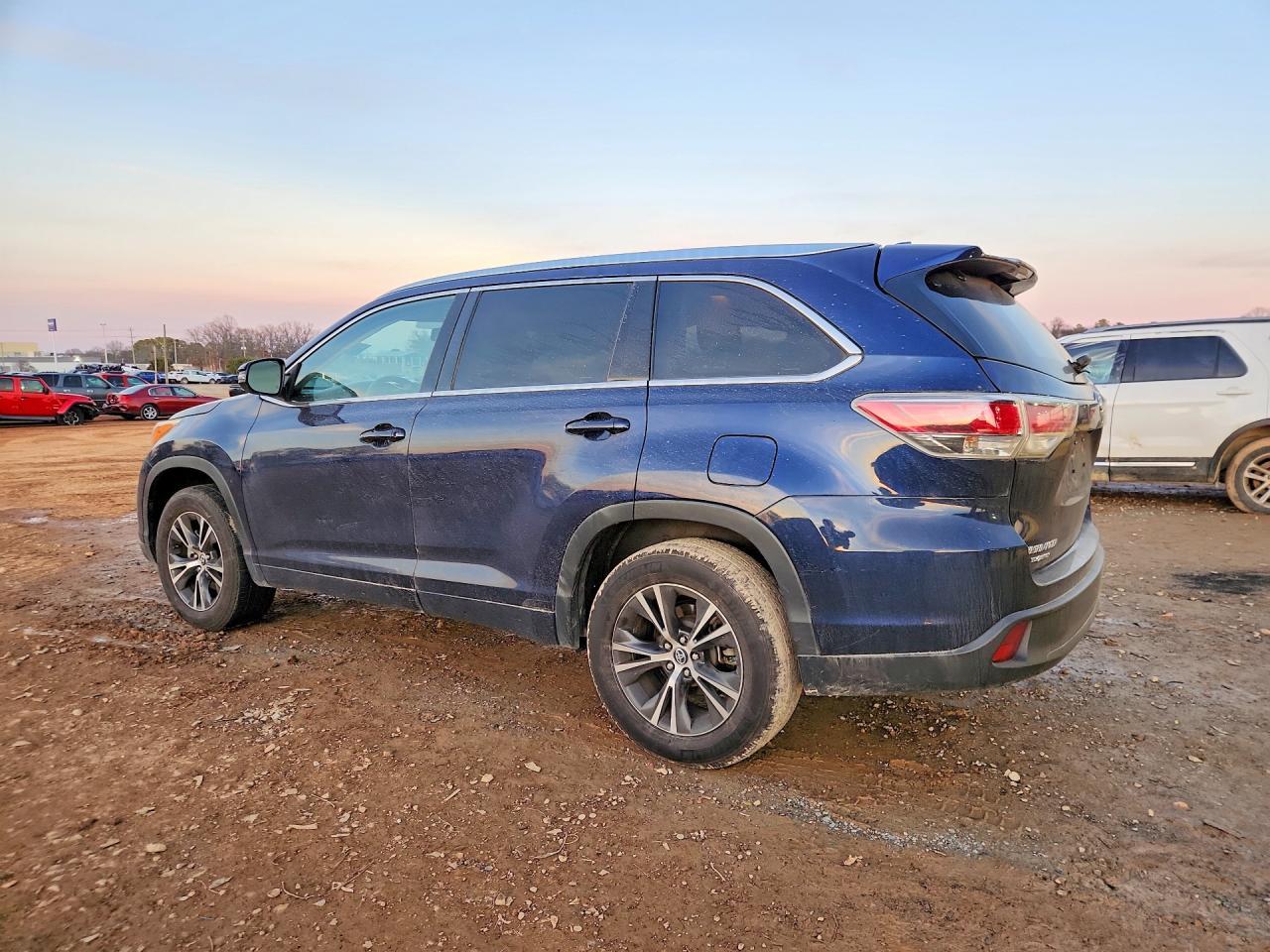 2016 Toyota Highlander Xle - zdjęcie 2