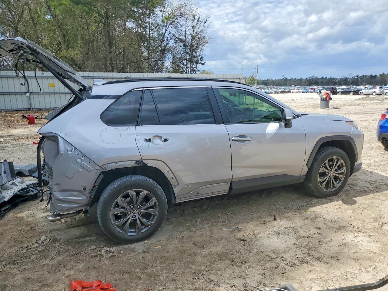 2023 Toyota Rav4 Hybrid Xle Premium - zdjęcie 3