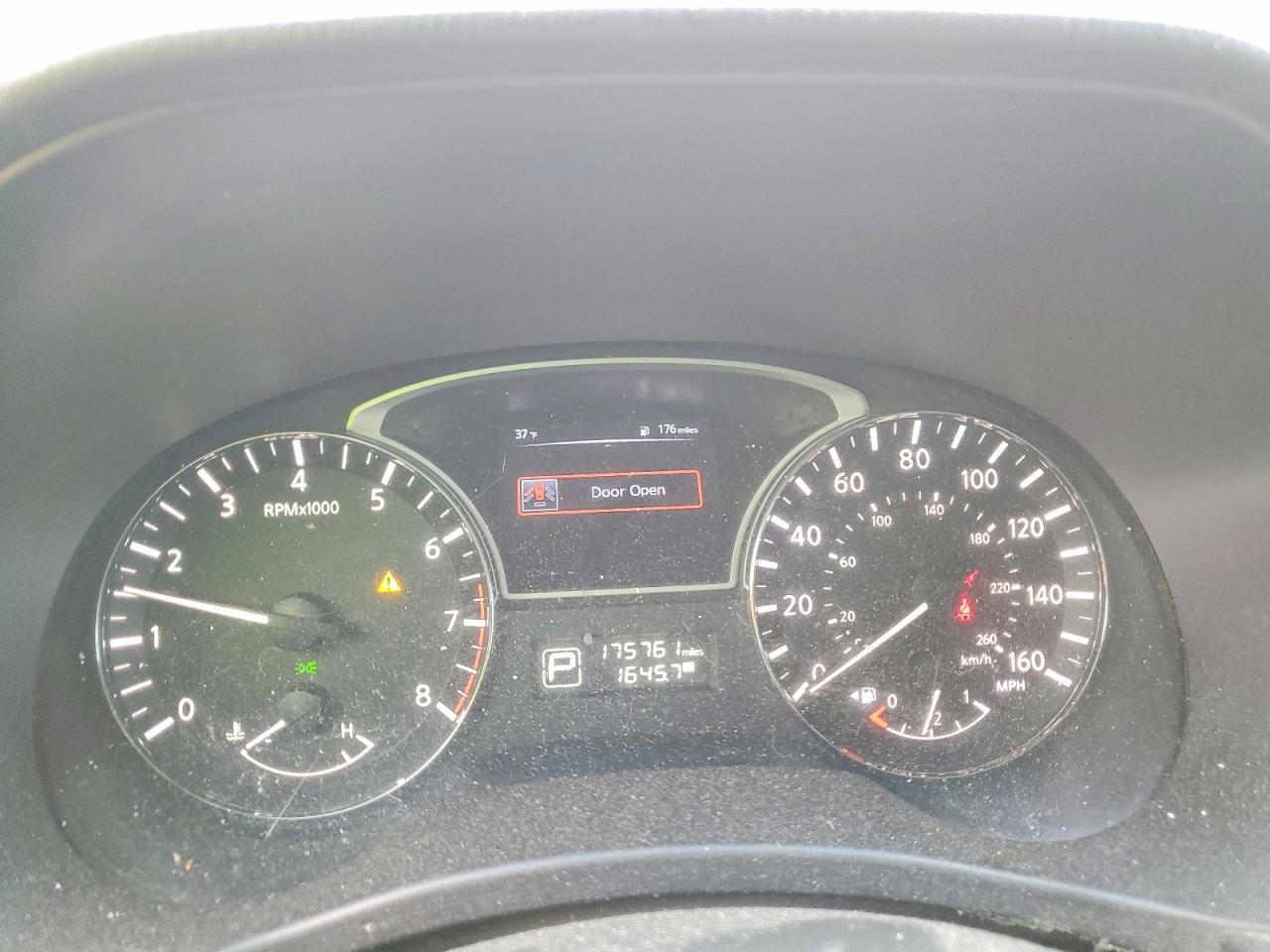 2015 Nissan Pathfinder S - zdjęcie 9