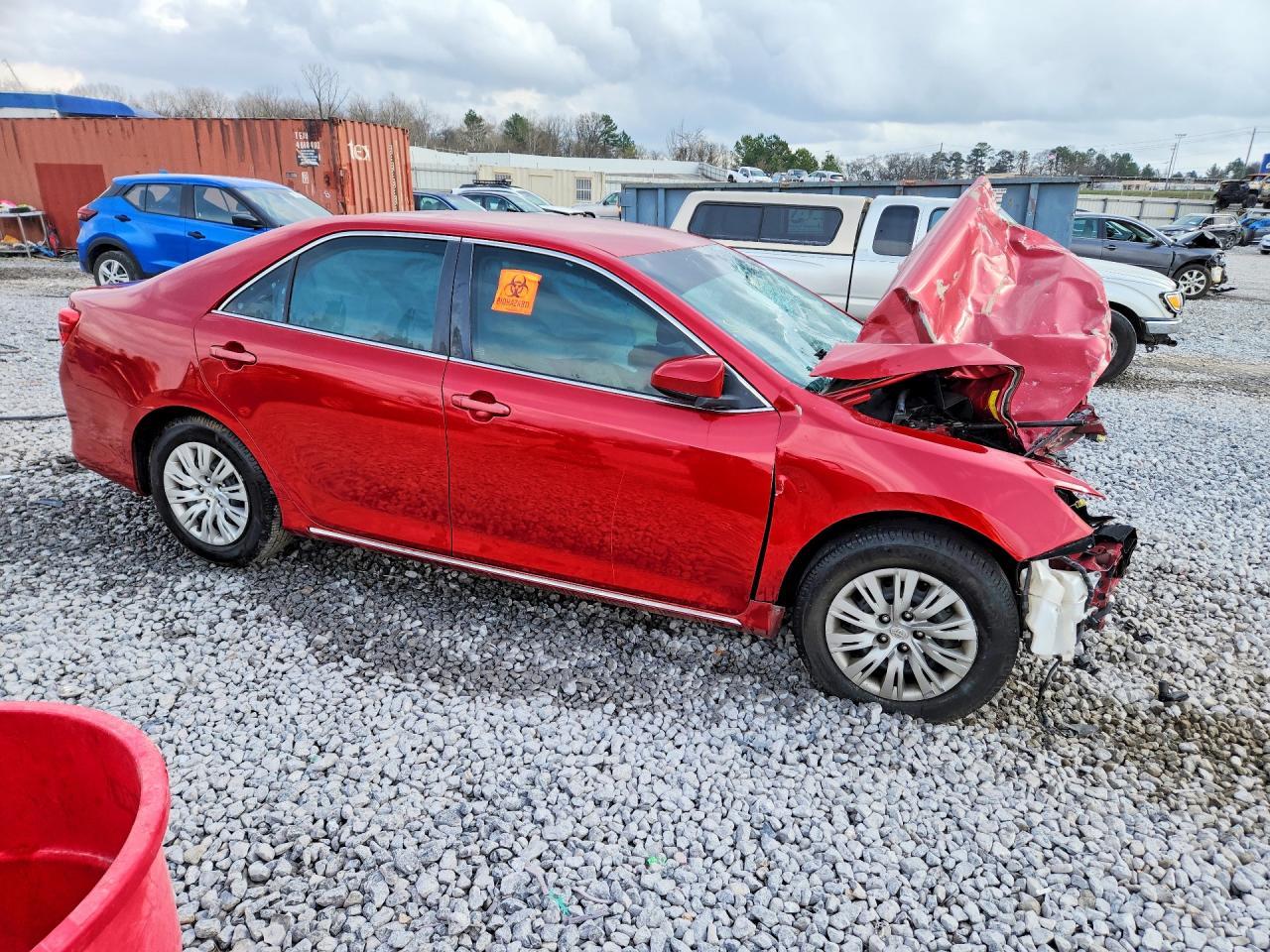 2014 Toyota Camry Le - zdjęcie 4