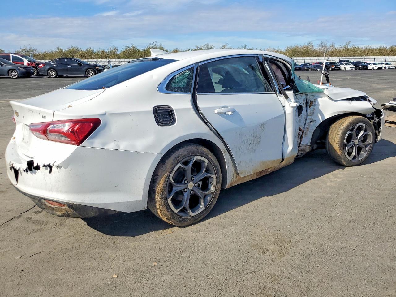 2022 Chevrolet Malibu Lt - zdjęcie 3