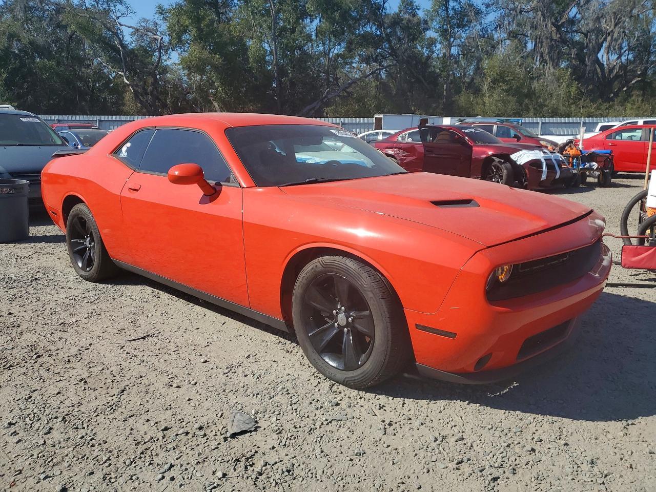 2016 Dodge Challenger Sxt - zdjęcie 4
