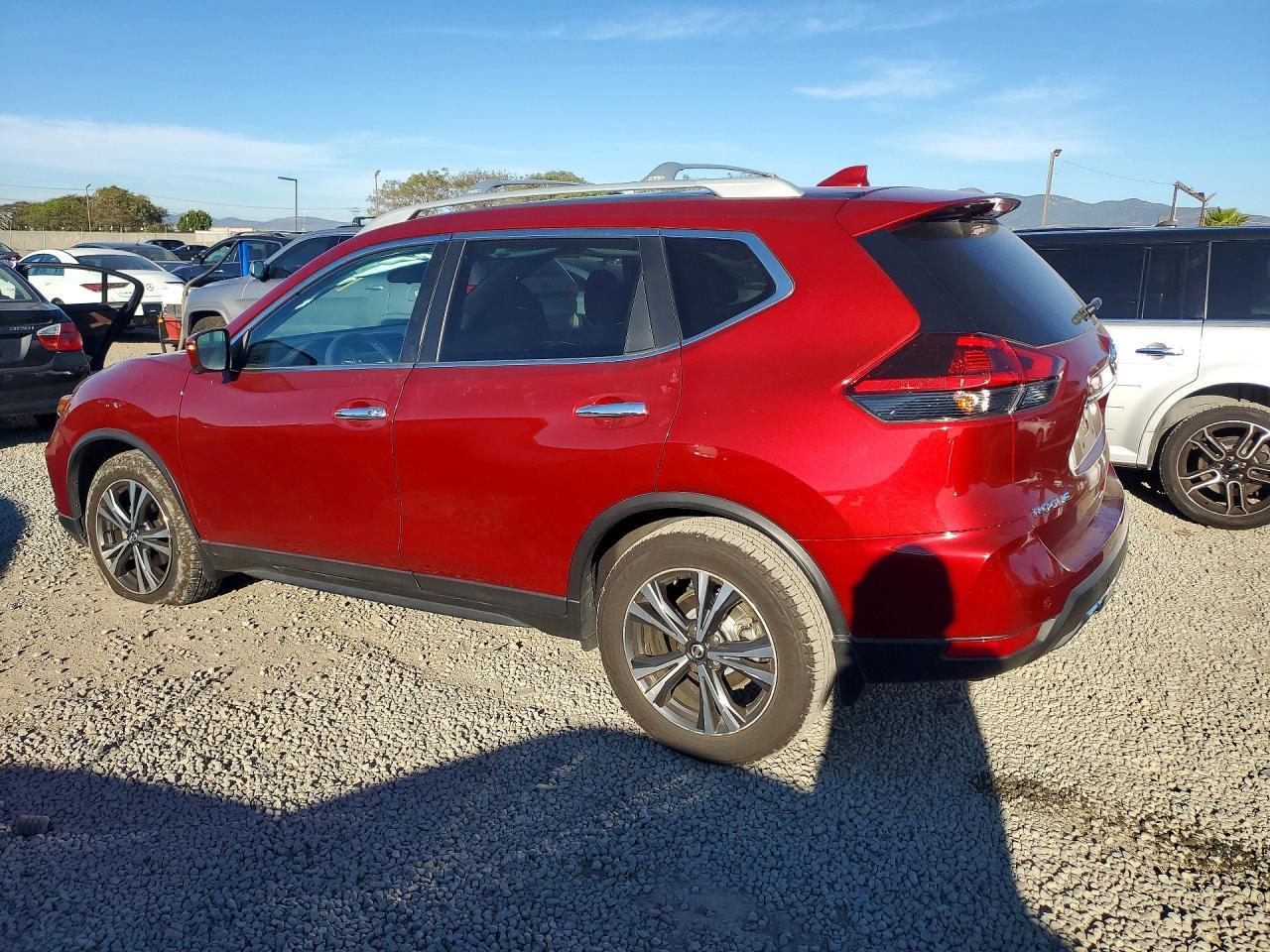 2020 Nissan Rogue Sv - zdjęcie 2