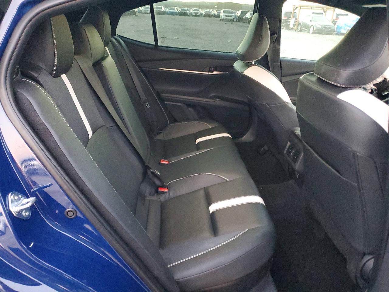 2025 Toyota Camry Se - zdjęcie 10