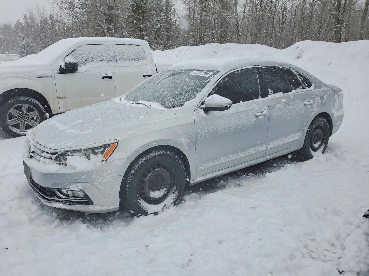 2017 Volkswagen Passat Se - zdjęcie główne