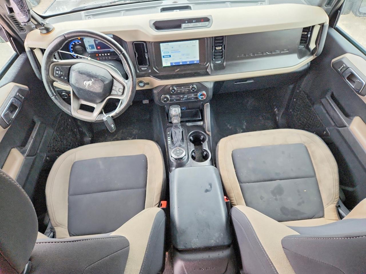 2021 Ford Bronco Base - zdjęcie 8