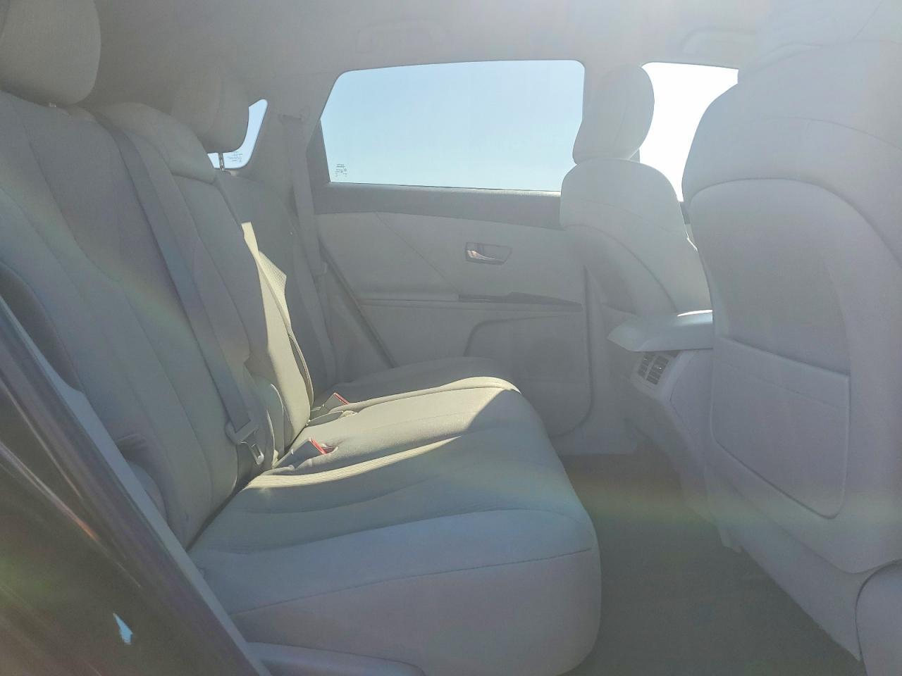 2013 Toyota Venza Le - zdjęcie 11