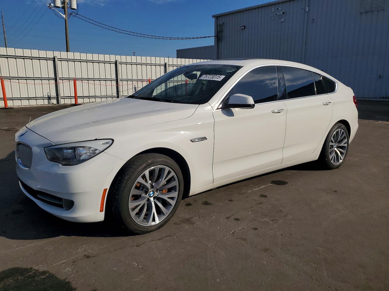 2013 BMW 550 Xigt - zdjęcie główne