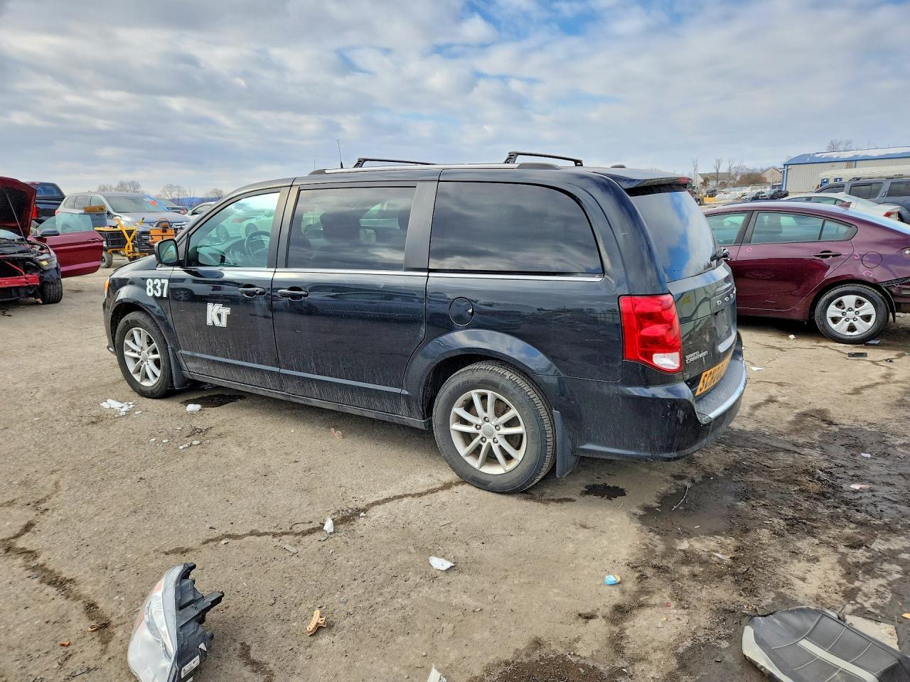 2019 Dodge Grand Caravan Sxt - zdjęcie 2