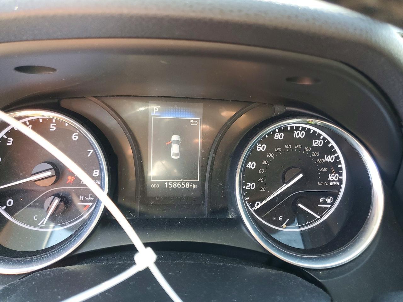 2019 Toyota Camry Se - zdjęcie 9