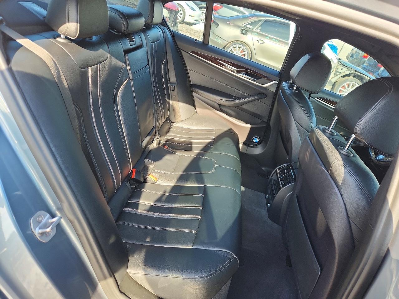 2018 BMW 530 Xi - zdjęcie 10