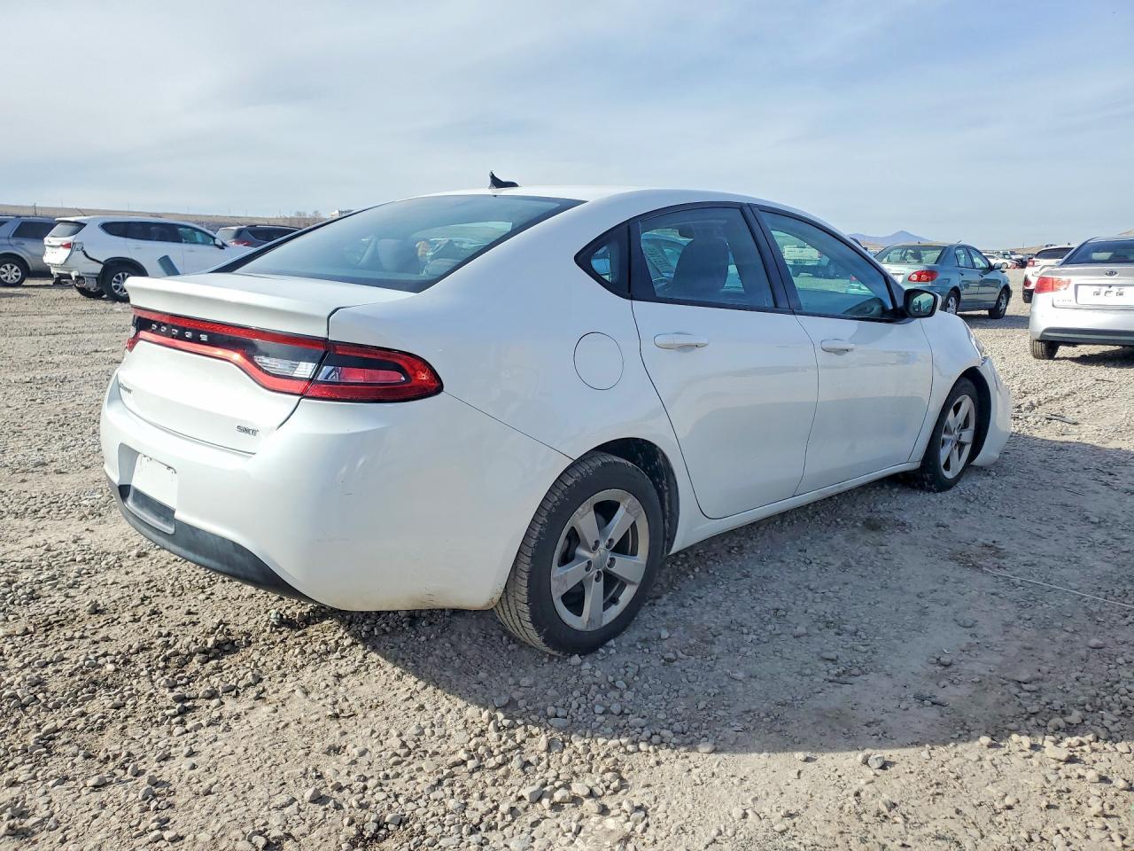 2015 Dodge Dart Sxt - zdjęcie 3