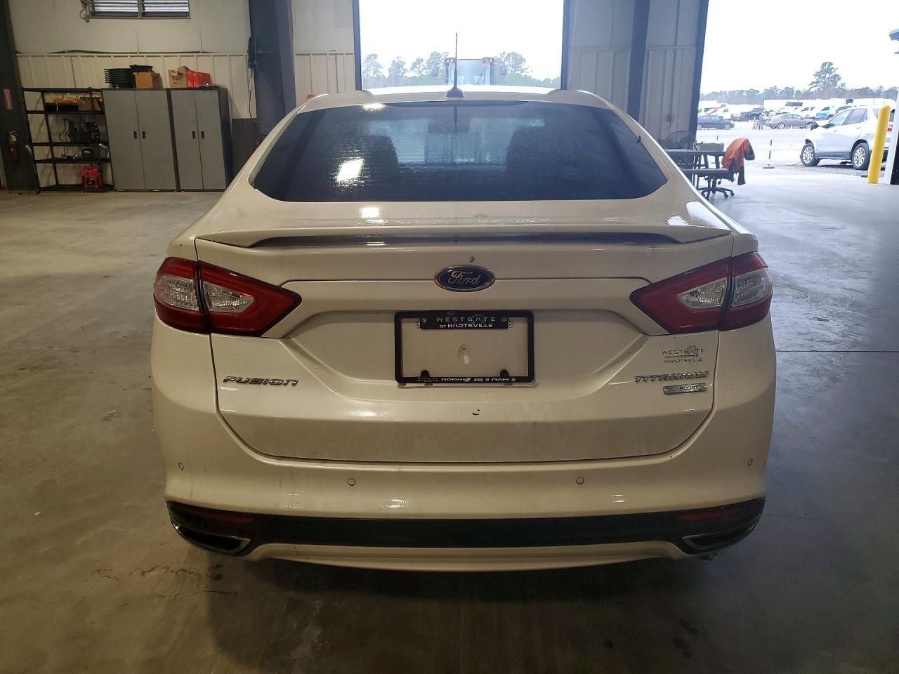 2016 Ford Fusion Titanium - zdjęcie 6