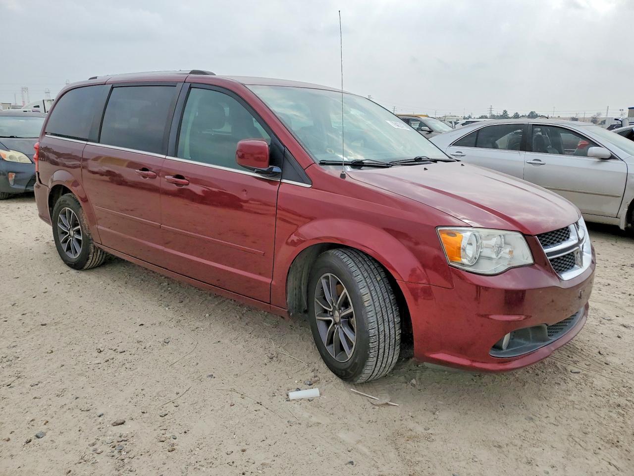 Dodge Grand Caravan - zdjęcie 4