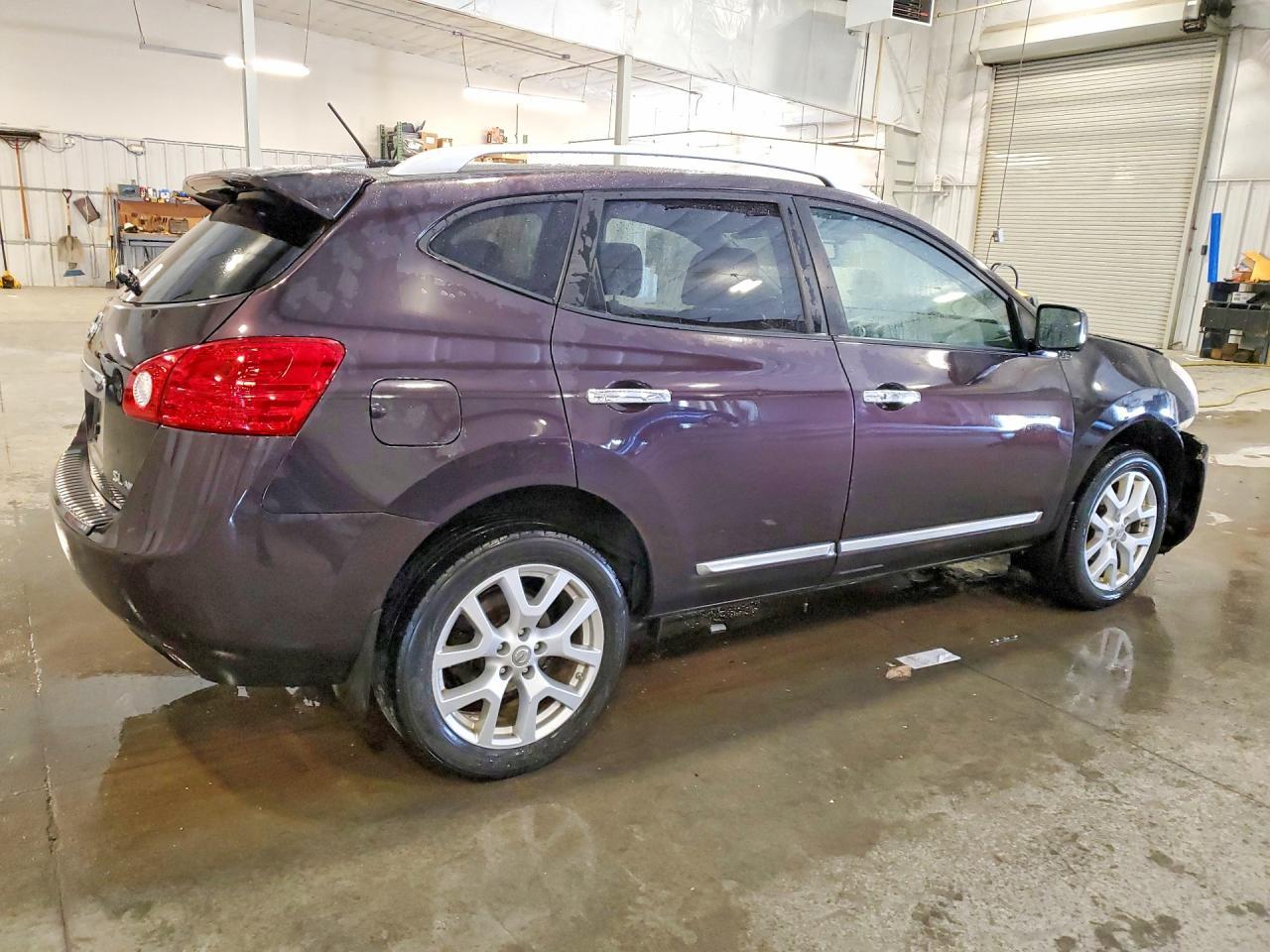 2013 Nissan Rogue S - zdjęcie 3