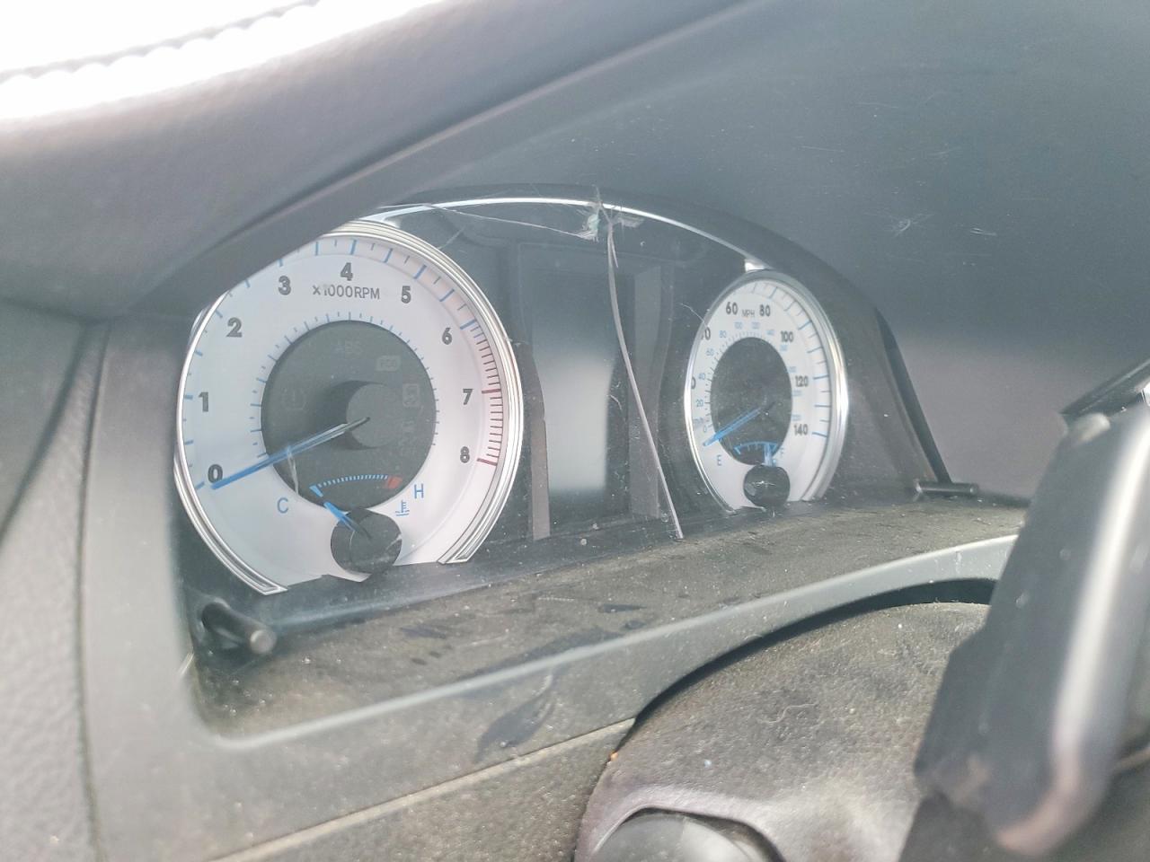 2016 Toyota Camry Le - zdjęcie 9