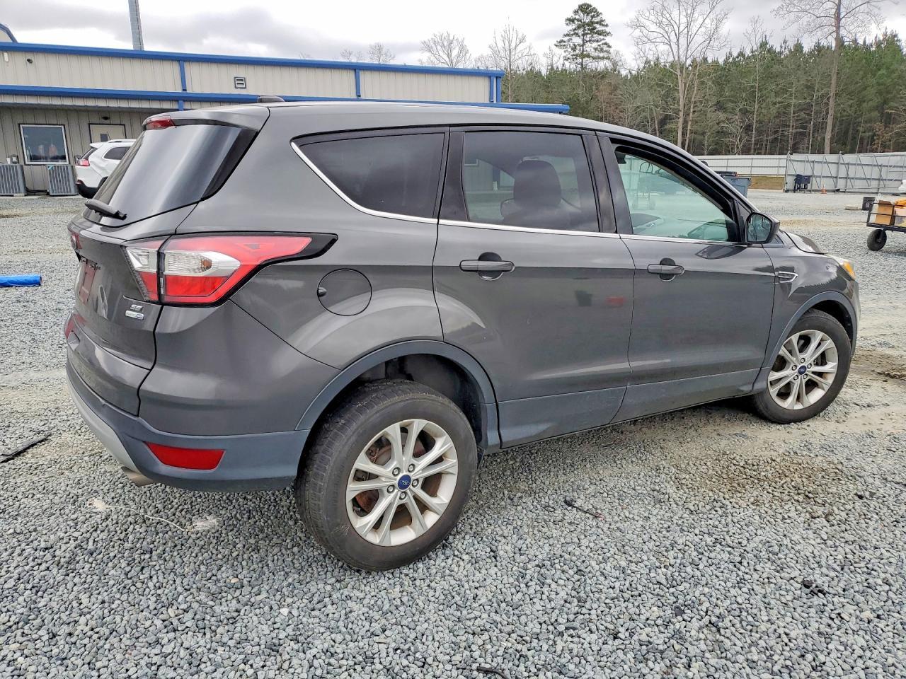 2017 Ford Escape Se - zdjęcie 3