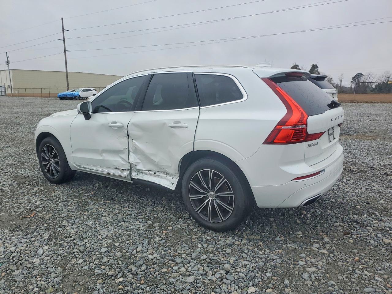 Volvo XC60 - zdjęcie 2