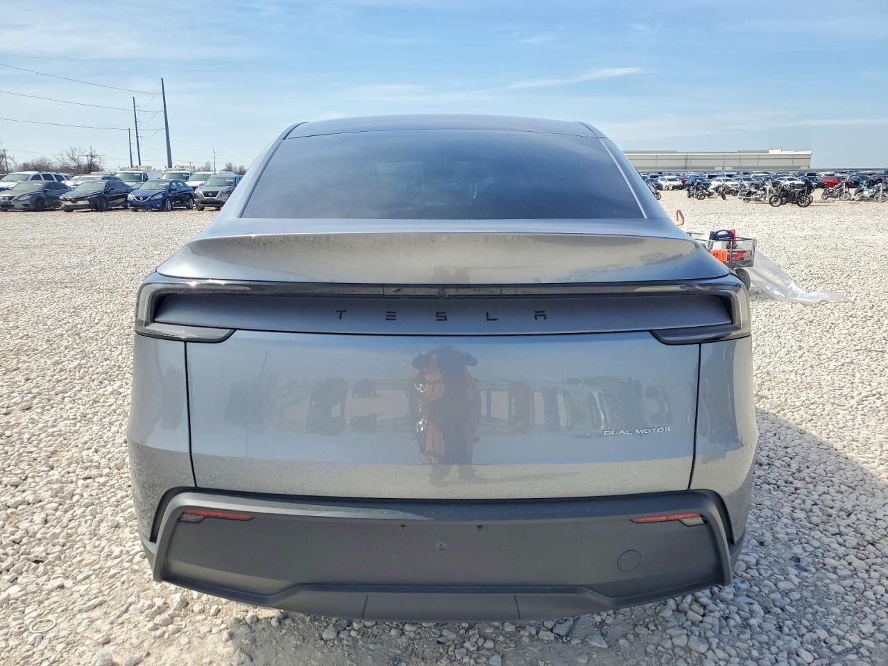2026 Tesla Model Y - zdjęcie 6
