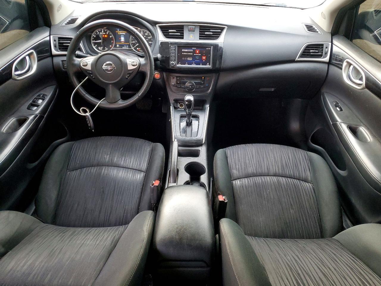 2019 Nissan Sentra S - zdjęcie 8