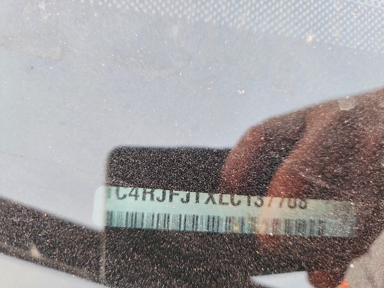 2020 Jeep Grand Cherokee Summit - zdjęcie 13