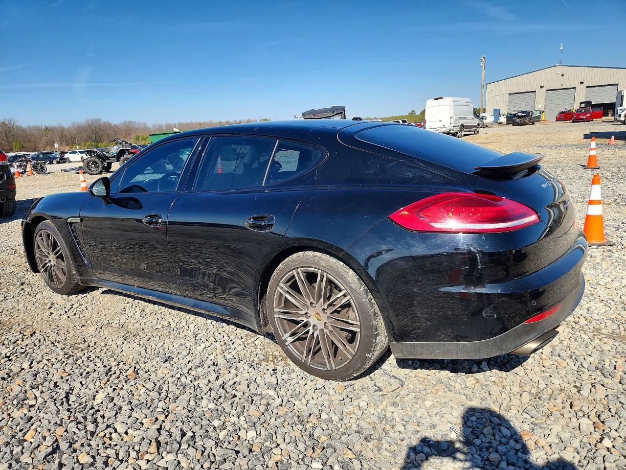 2016 Porsche Panamera 2 - zdjęcie 2