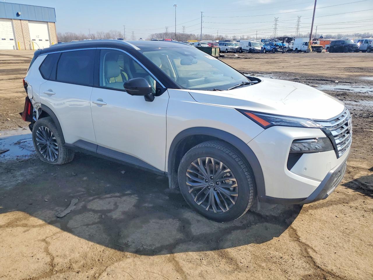 2025 Nissan Rogue Sl - zdjęcie 4