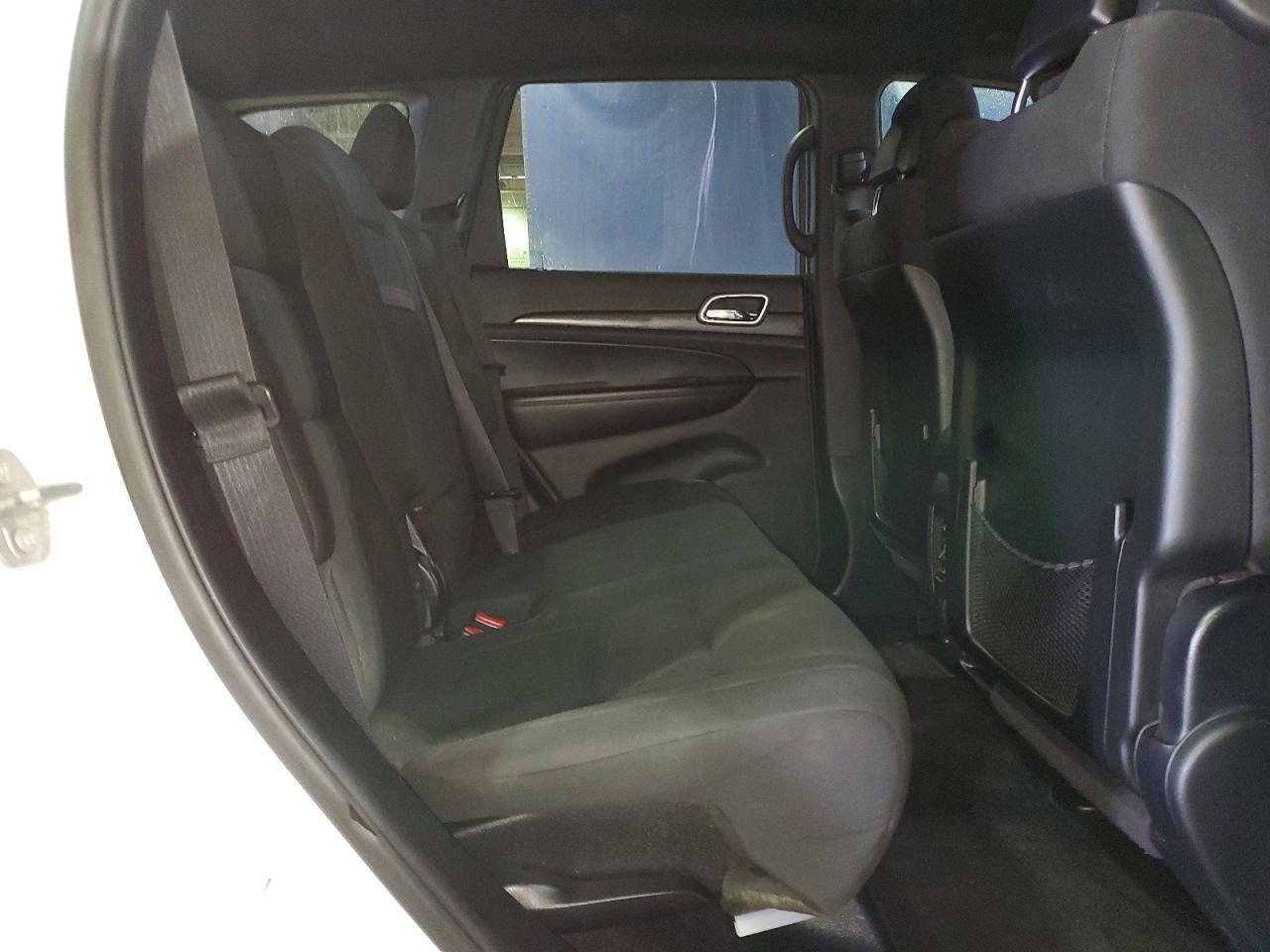 2018 Jeep Grand Cherokee Laredo - zdjęcie 11