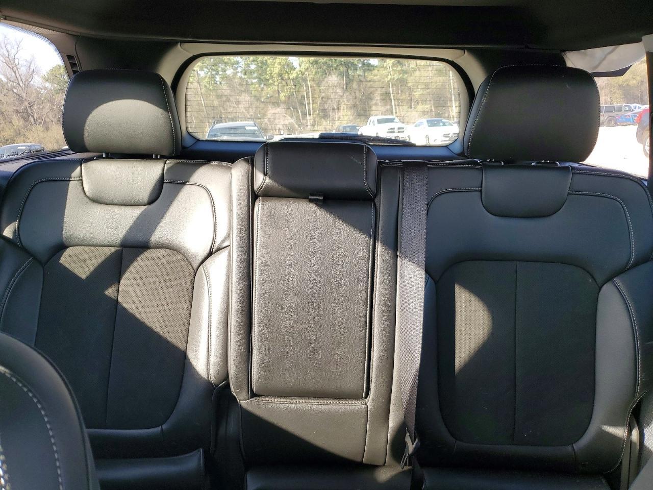 2025 Jeep Grand Cherokee Laredo - zdjęcie 10