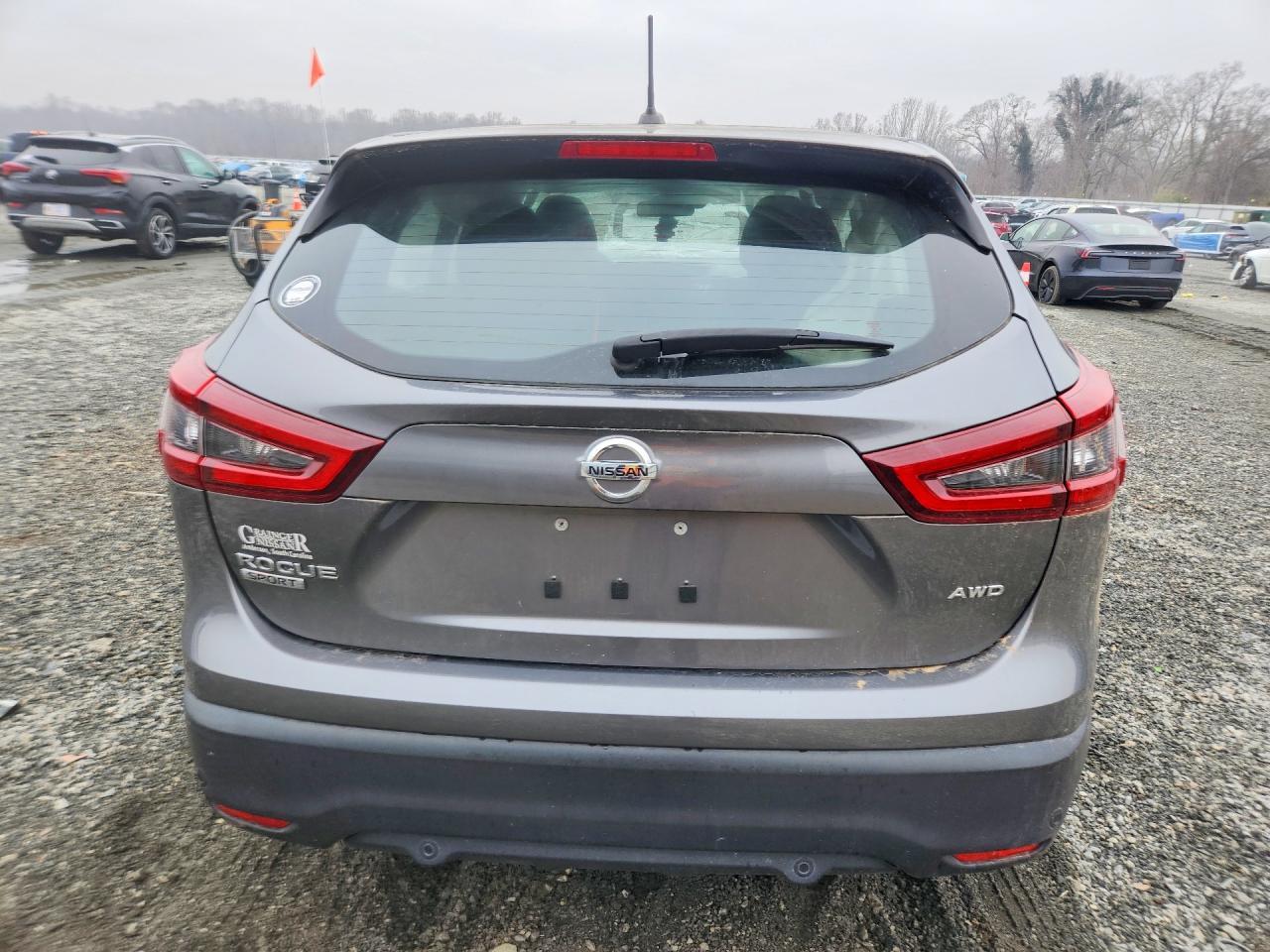 2021 Nissan Rogue Sport S - zdjęcie 6