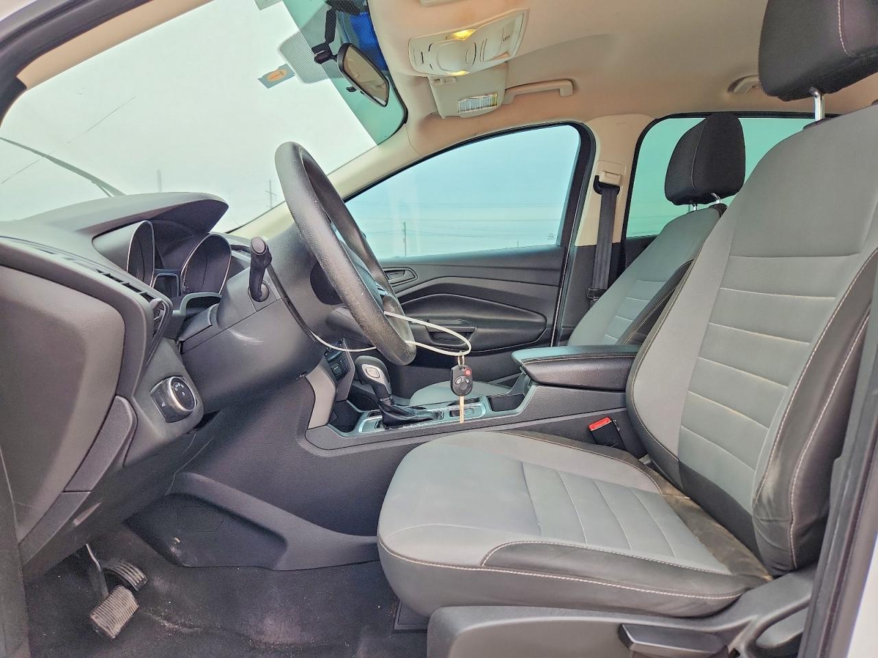 2017 Ford Escape S - zdjęcie 7