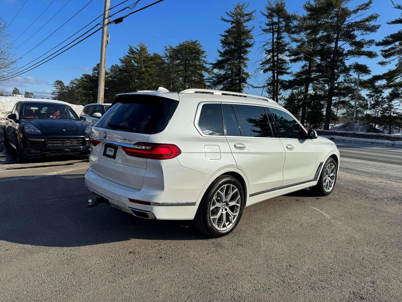 2021 BMW X7 xDrive40I - zdjęcie 3