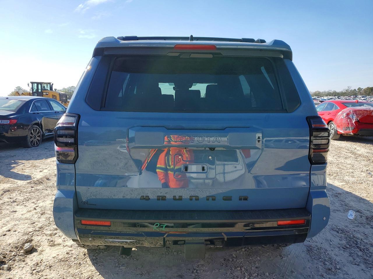 2025 Toyota 4Runner Sr5 - zdjęcie 6