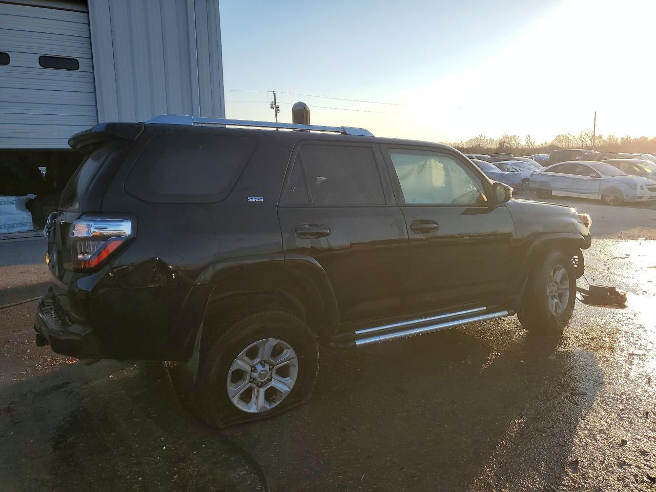2018 Toyota 4Runner Sr5 - zdjęcie 3