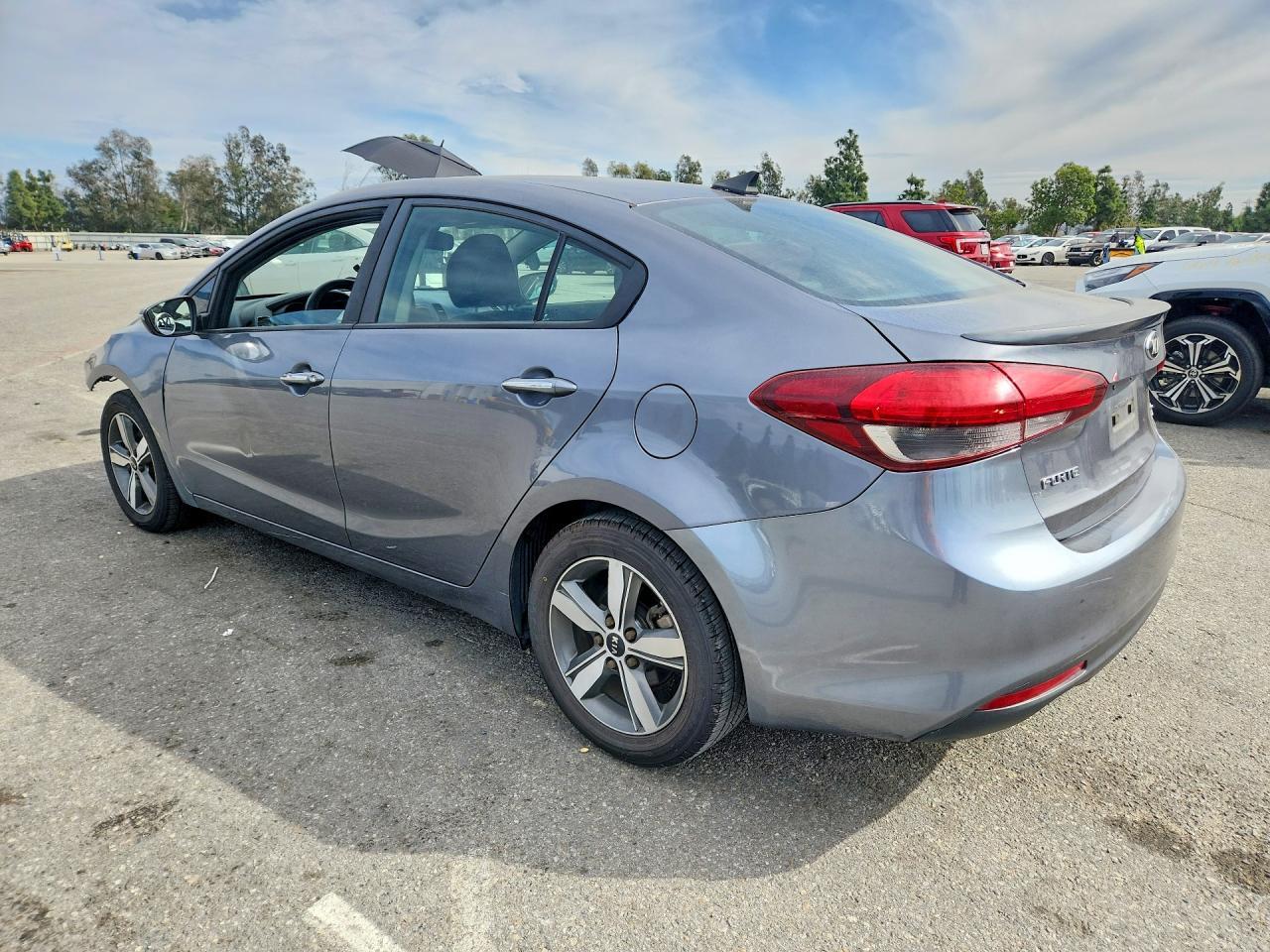 2018 Kia Forte Lx - zdjęcie 2