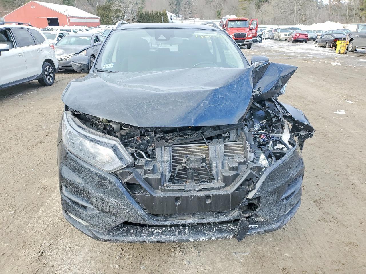 2021 Nissan Rogue Sport Sv - zdjęcie 5