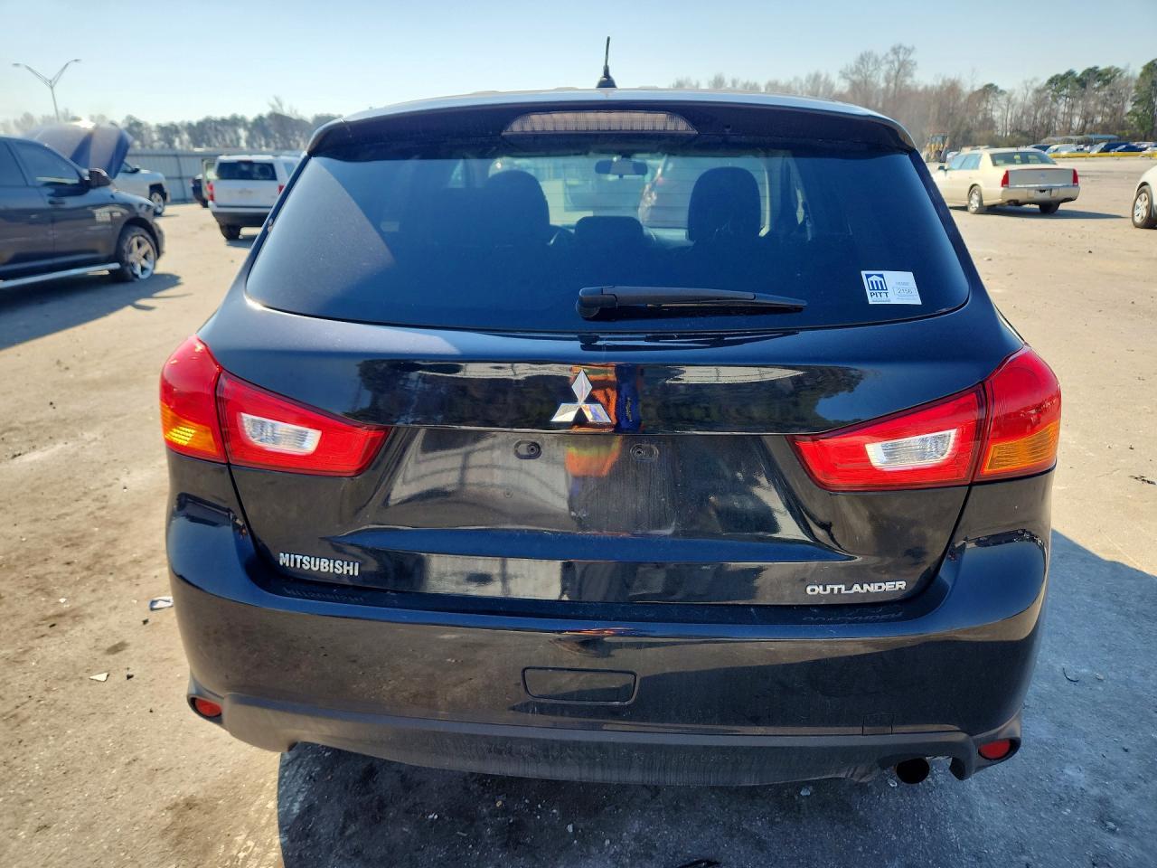 2014 Mitsubishi Outlander Sport Es - zdjęcie 6