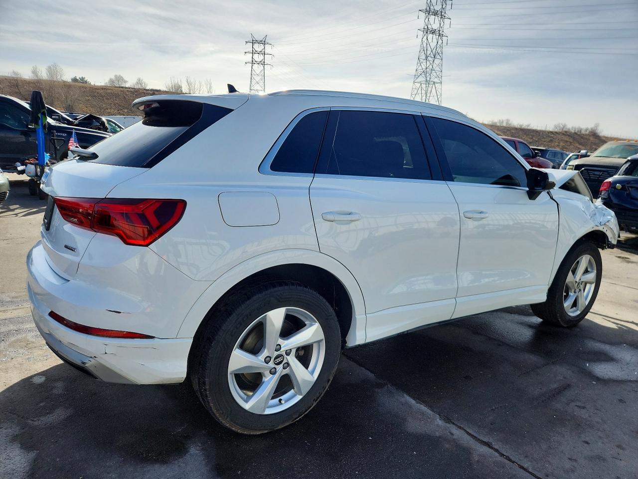 2021 Audi Q3 Premium 40 - zdjęcie 3
