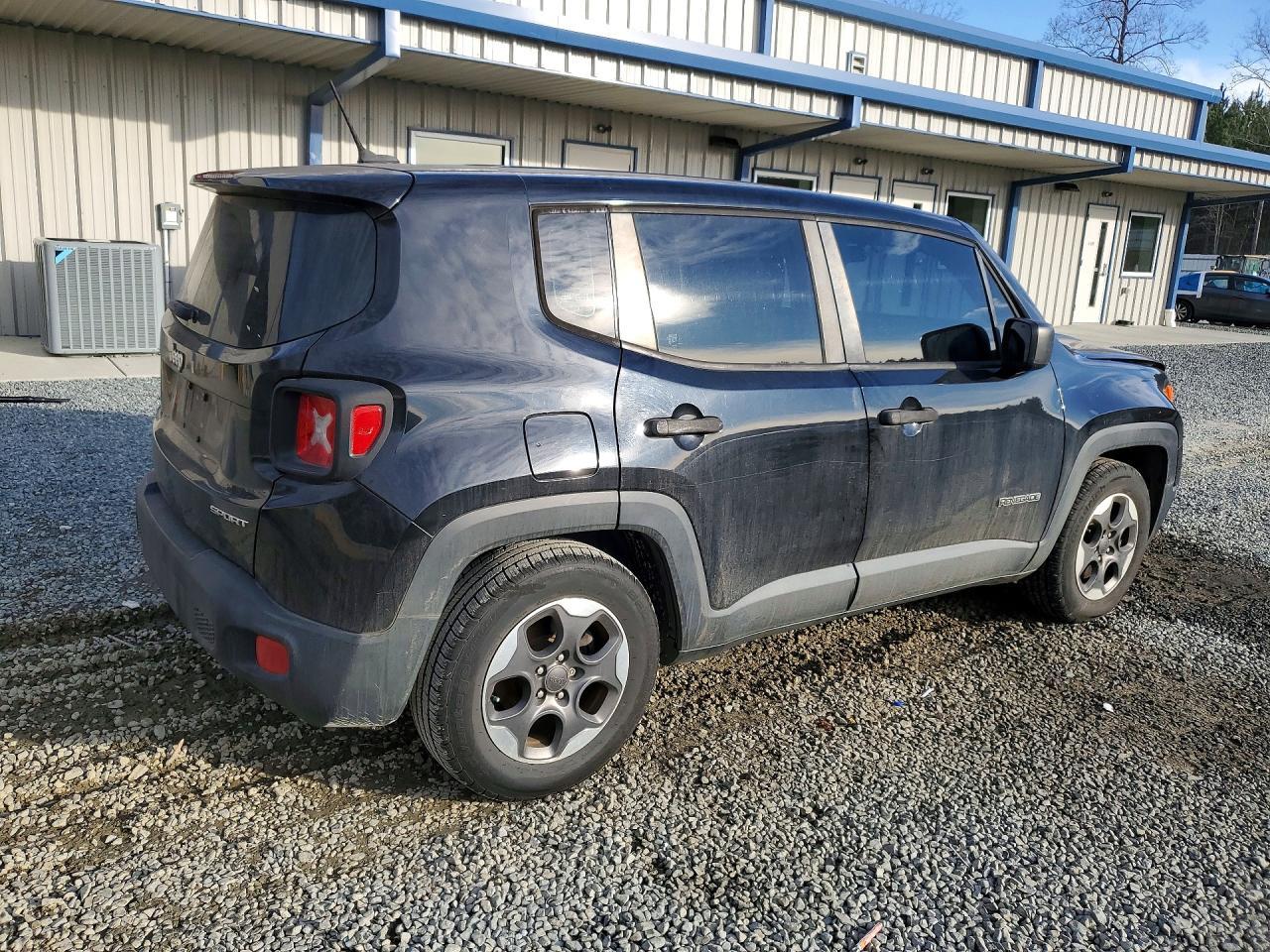 2016 Jeep Renegade Sport - zdjęcie 3